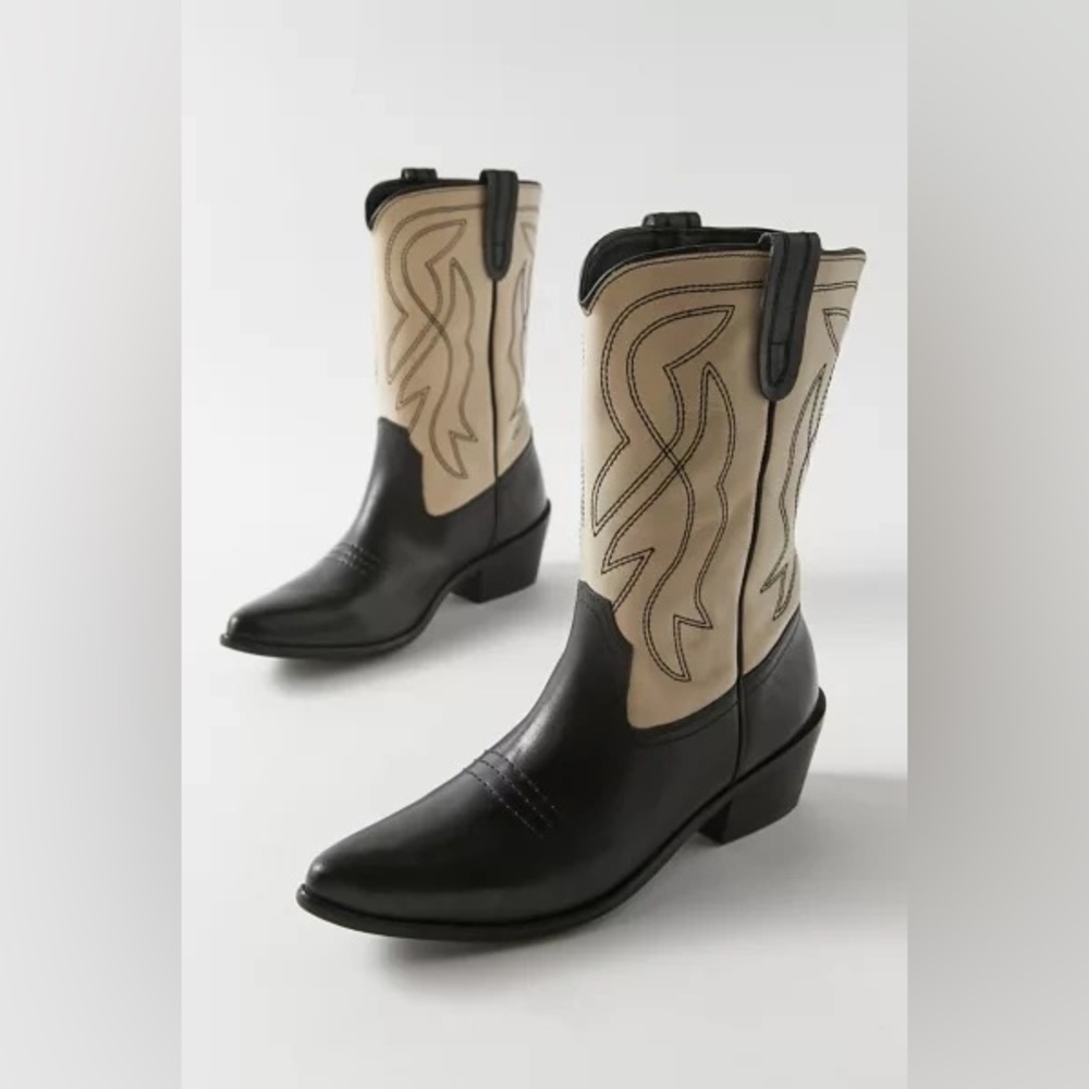 UO Leena Faux Leather Cowboy Boot US 8